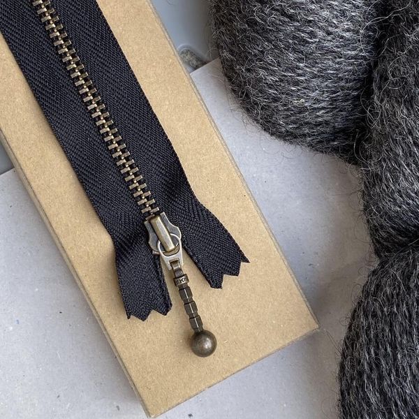 Hovedbilde Glidelås 28 cm -sort- PetiteKnit