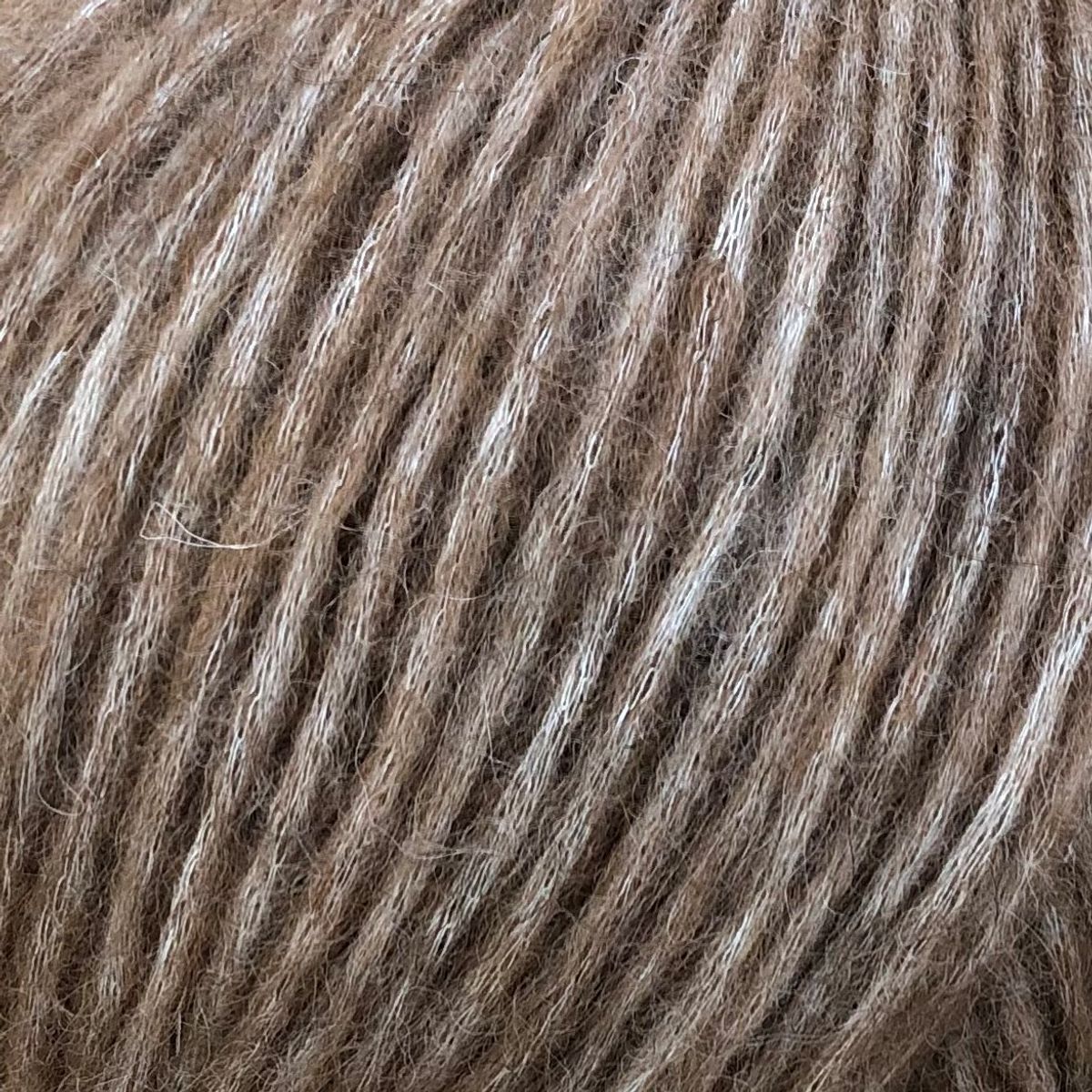 Snefnug Camarose garn